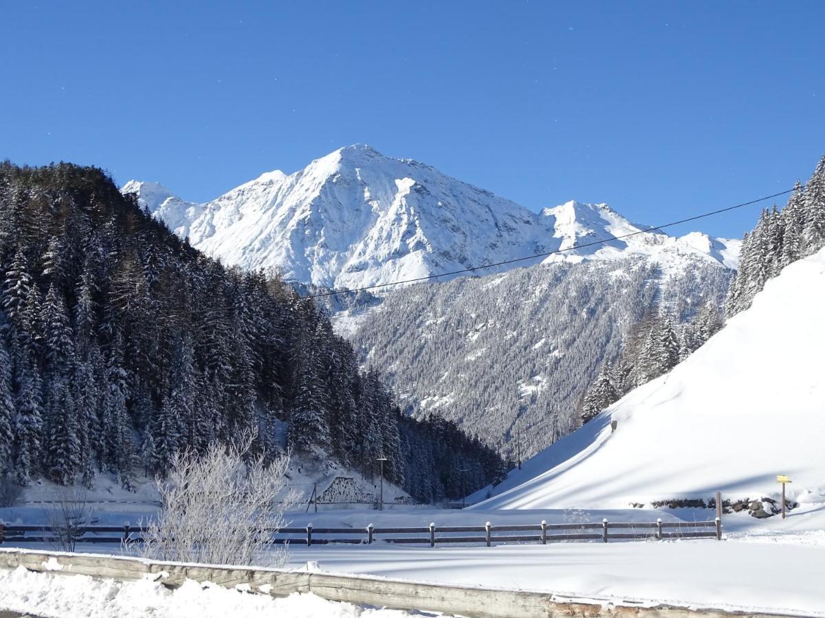 Apart Tyrol Umhausen Eksteriør bilde