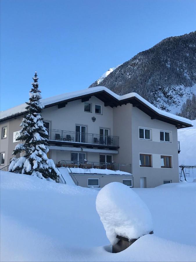 Apart Tyrol Umhausen Eksteriør bilde